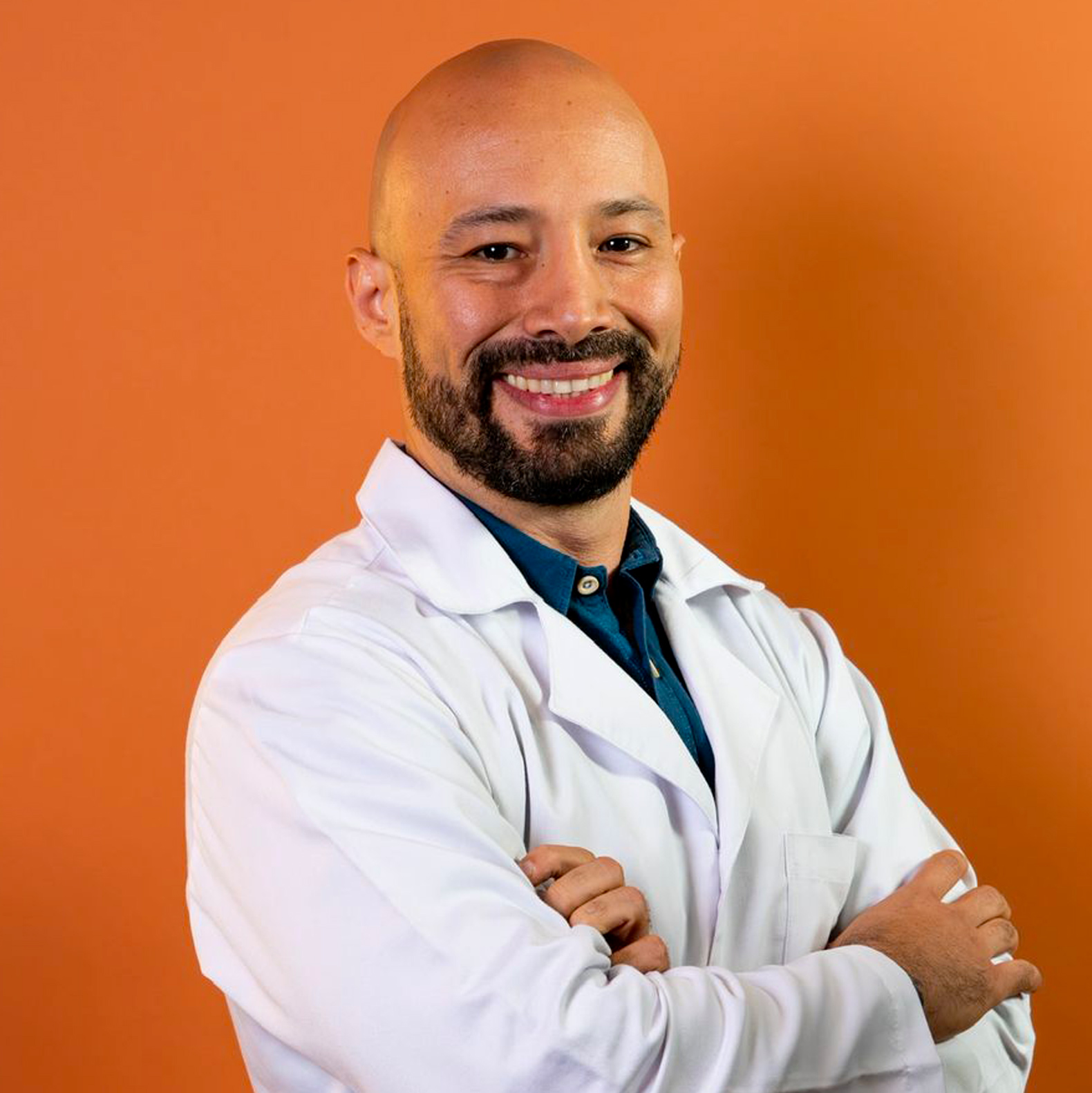 Dr. Manuel Calderón